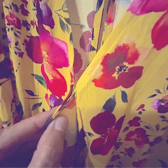 ✨BRAND NEW✨ Blue Life Floral Dress w/ Hidden Shorts Sz S ✨Must see in person✨ - Picture 3 of 9